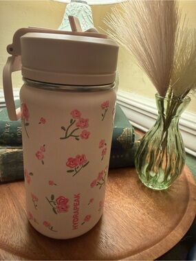 HydraPeak Pink Floral Insulated Water Bottle